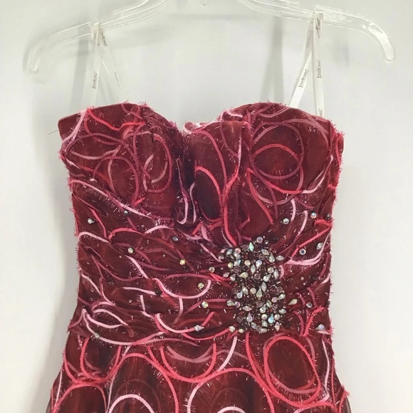 Tony Bowls Stunning Organza Strapless Rhinestone Fit & Flare Red Dress Size 2 - Picture 5 of 13